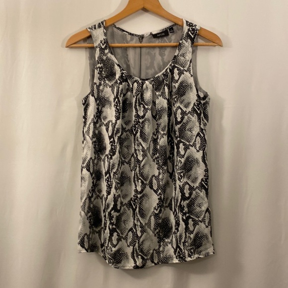 Apt. 9 Tops - APT.9 Women’s Sleeveless Dressy Snake Print Top Small Double Lined Excellent Con